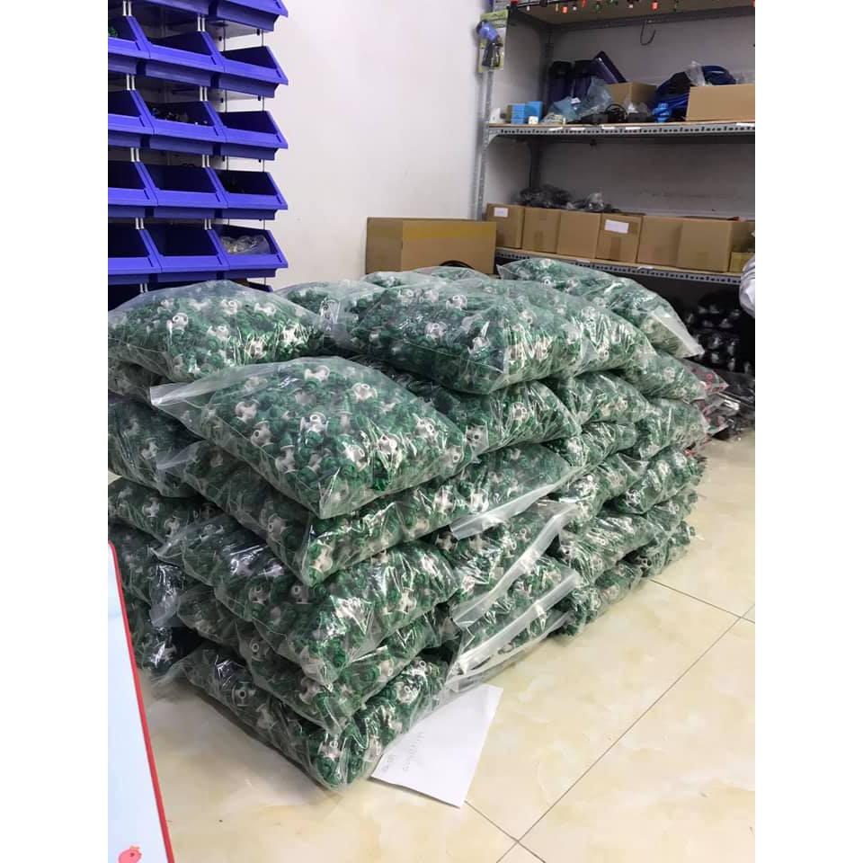 Bộ cây cắm phun sương 4 cửa cao 45 cm