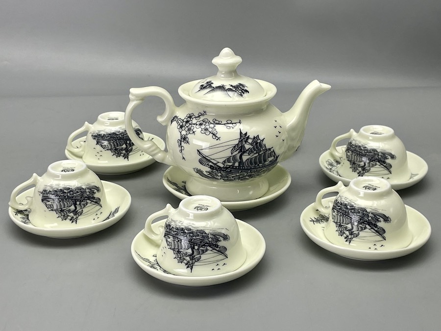 Bộ Ấm Trà Hoàng Hậu Hoạ Tiết Thuận Buồm Xuôi Gió Truyền Thống