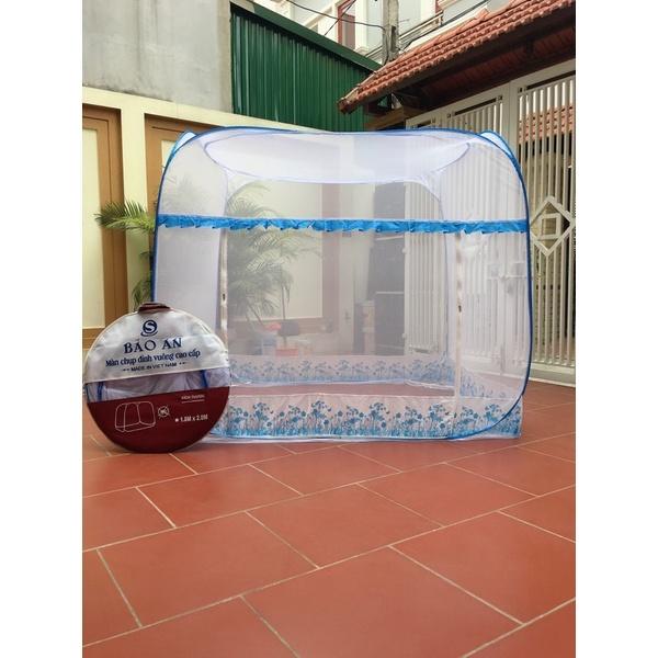 Màn chụp tự bung đỉnh vuông chân viền