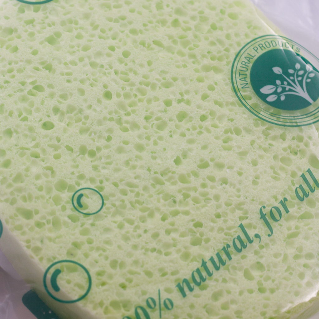 Combo Sữa rửa mặt cho da dầu Benew Charcoal Than hoạt tính (100ml) + Tặng Ngay Bông bọt biển massage mặt Hàn Quốc Mira Culous – Hàng chính hãng