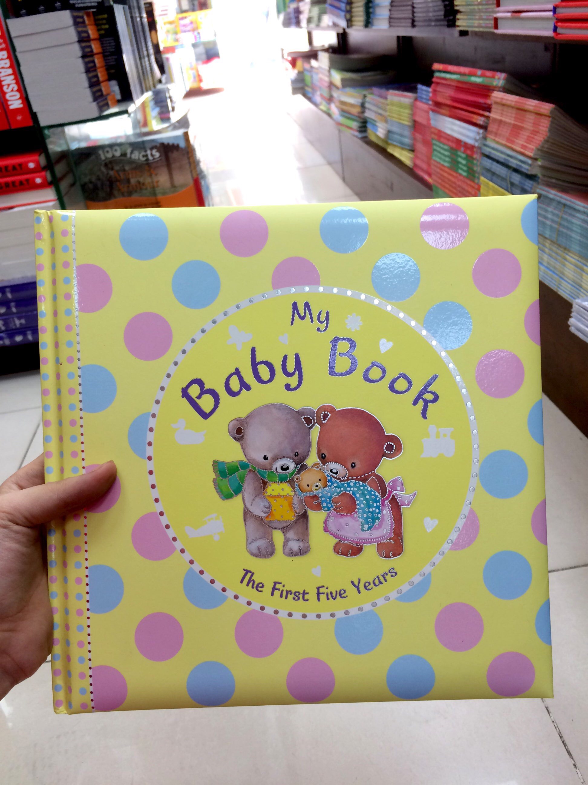 My First Five Year Diary - A Baby Record Book