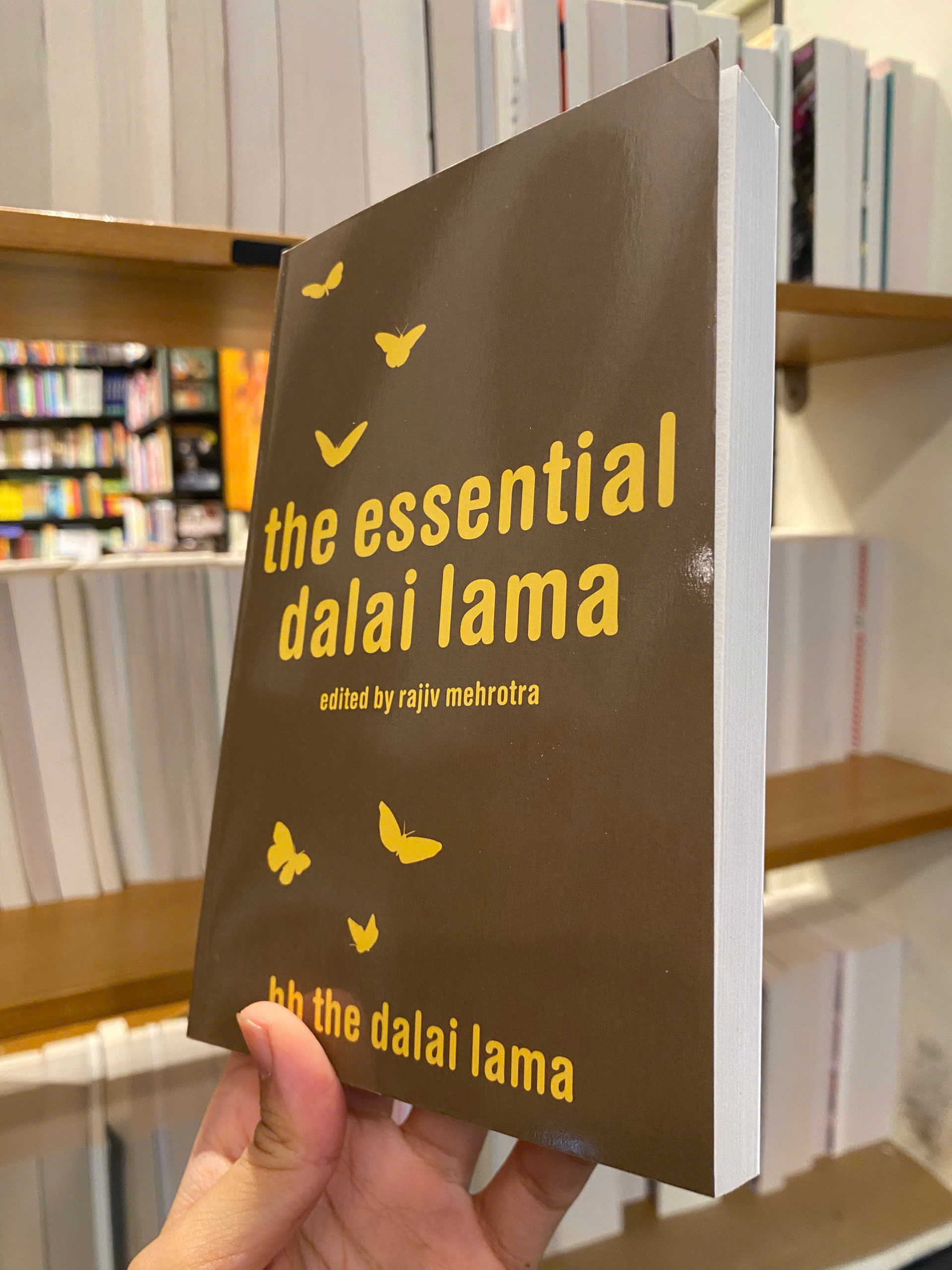 Sách - The Essential by Dalai Lama | Nonfiction / Spirituality / Buddhism / Ngoại văn Nhập khẩu