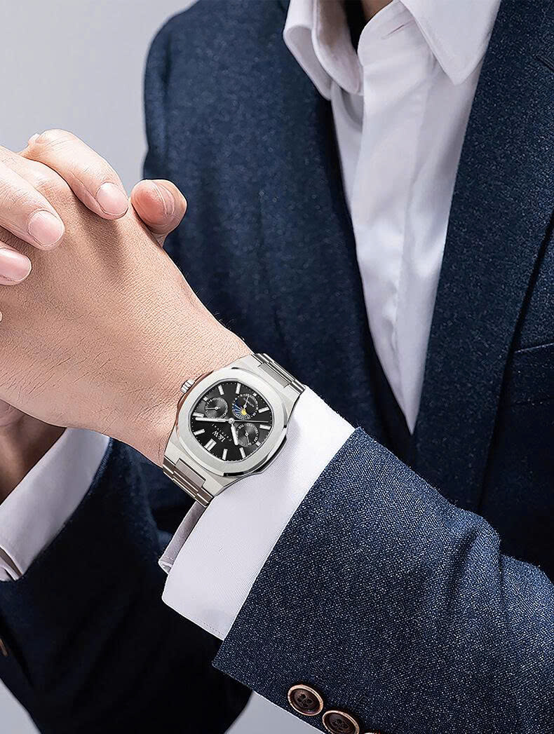 Đồng hồ nam chính hãng I&W CARNIVAL 55886G-2 mặt đen size mặt 42mm,kính sapphire ,chống nước 50m,dây thép không gỉ