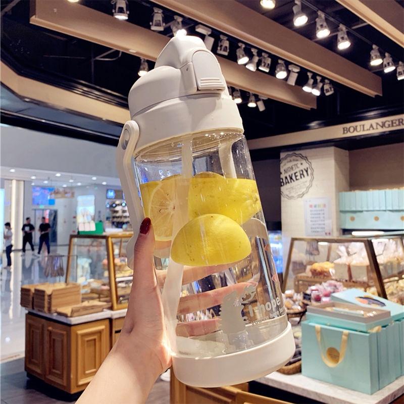 Cốc nước đơn giản Chai nước 2000ML Chai nước rơm Chai nhựa Chai nước Cốc tiện dụng Chai nước thể thao Chai nước thể thao Chai nước dung tích lớn Chai nước
