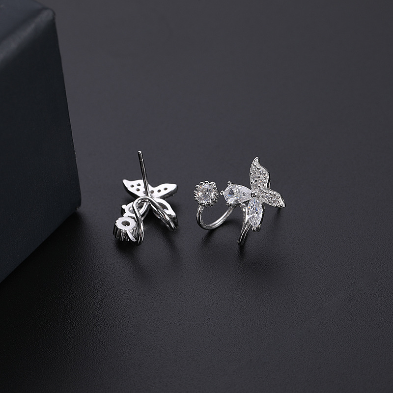 Bông tai cánh bướm đá sang chảnh tiểu thư thanh lịch