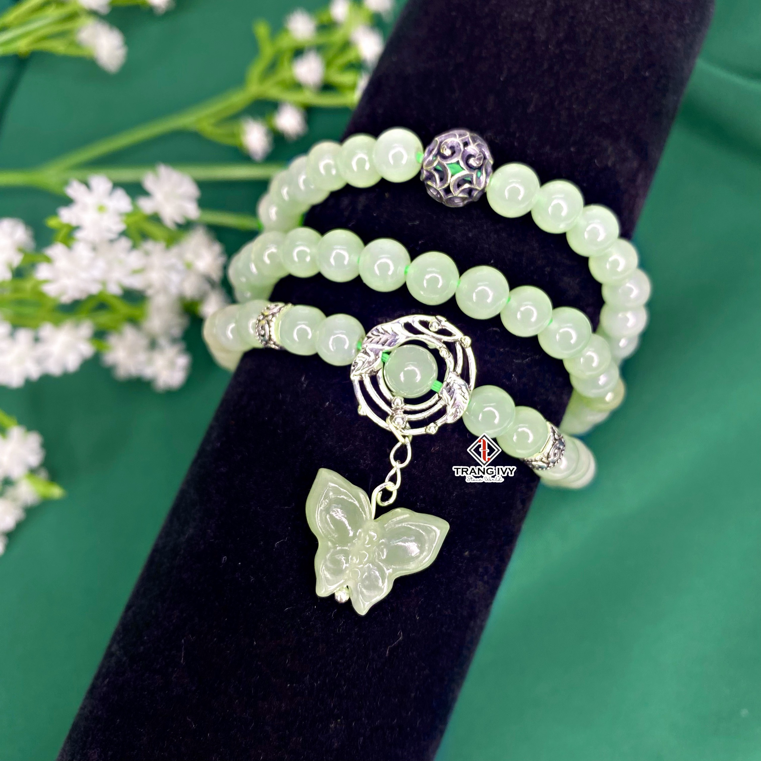 Vòng Ngọc Hoà Điền Mix Charm Hồ Điệp