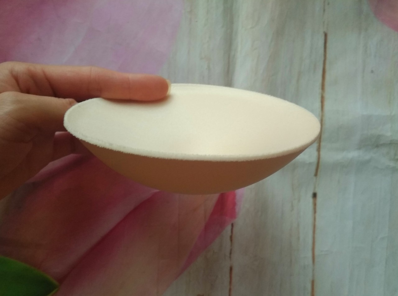Miếng lót mút xốp độn ngực hình chén dày vừa