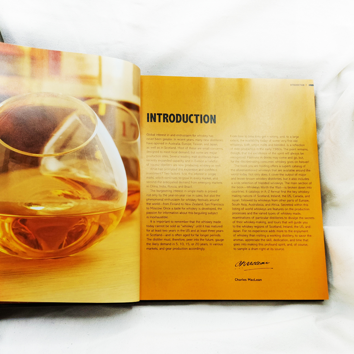 Sách ngoại văn - World Whiskey (Bìa Cứng)