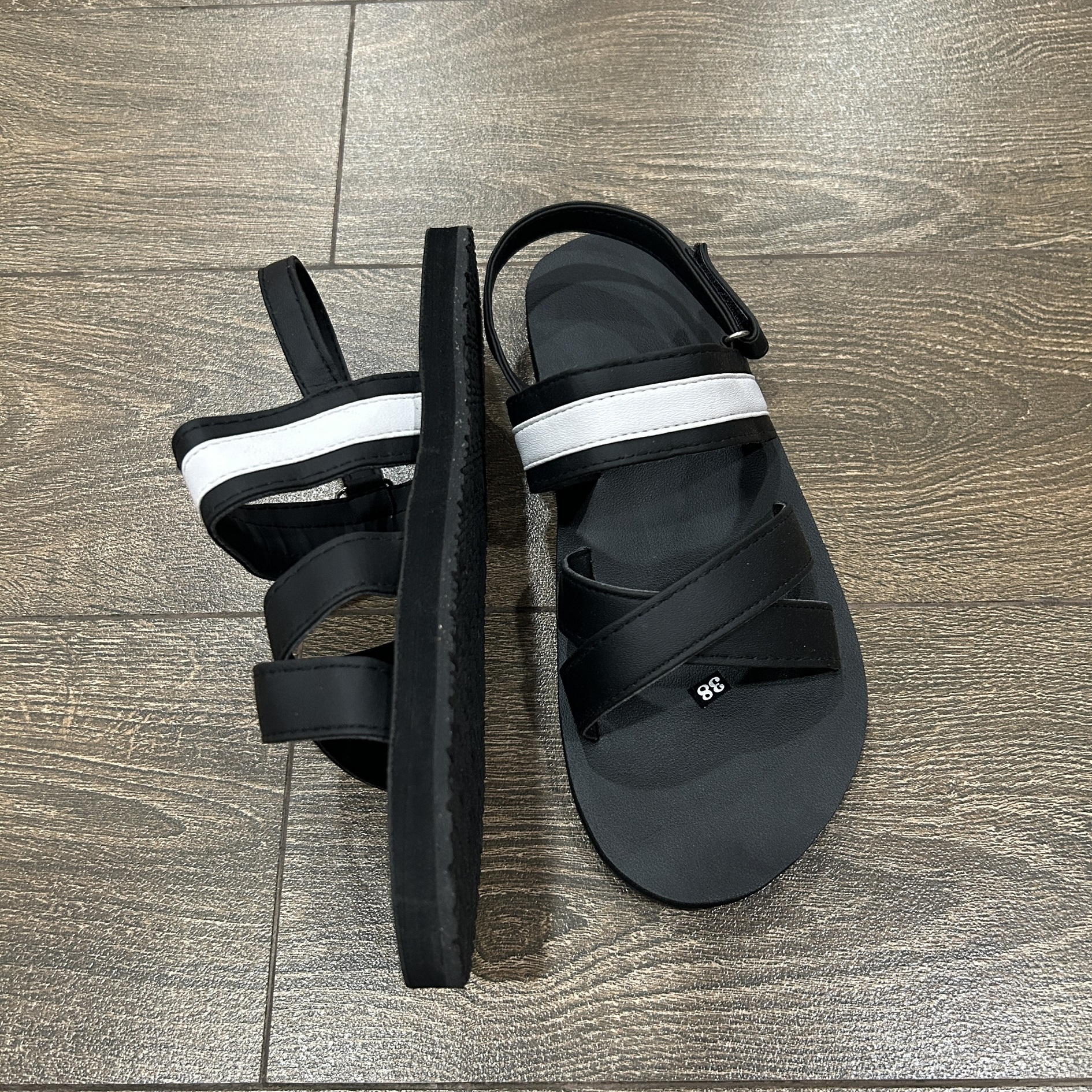 Giày sandal đi học nữ nam [ẢNH THẬT 100%] quai chéo xăng đan học sinh giá rẻ LYNA Sandal