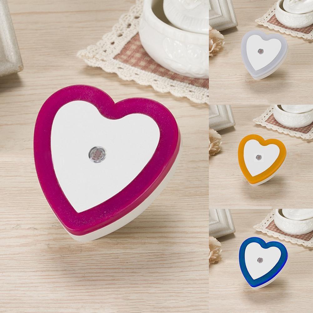 Đèn Gắn Tường Mini Tiết Kiệm Điện Hình Trái Tim