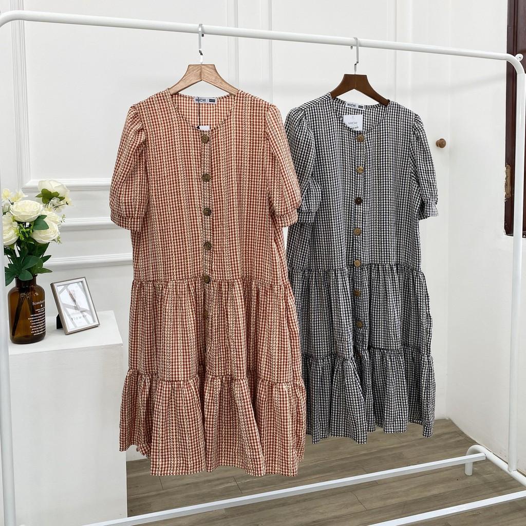 Váy suông sọc caro dáng babydoll, cài cúc thân trước đầm xuông rộng freesize 2 màu đỏ, đen mã V215 - Michi's House
