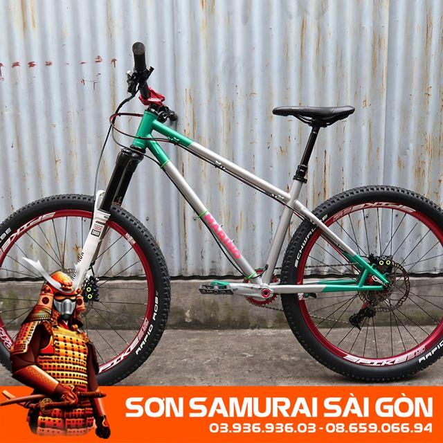 Sơn SAMURAI KUROBUSHI Y155* MÀU BẠC PHA LÊ chính hãng - Sơn phun xe máy SAMURAI SÀI GÒN