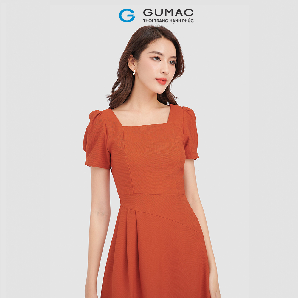 Đầm form A cổ U GUMAC DD04038 xếp eo cách điệu hạ eo