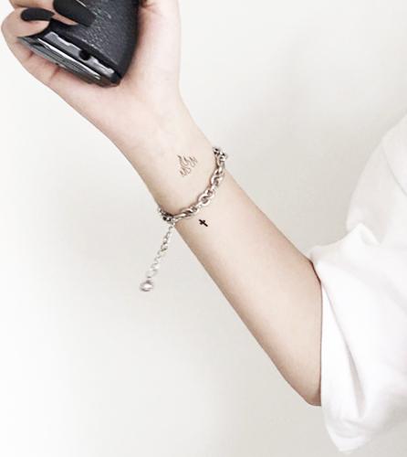 Lắc tay titan kim loại cá tính cho nam và nữ