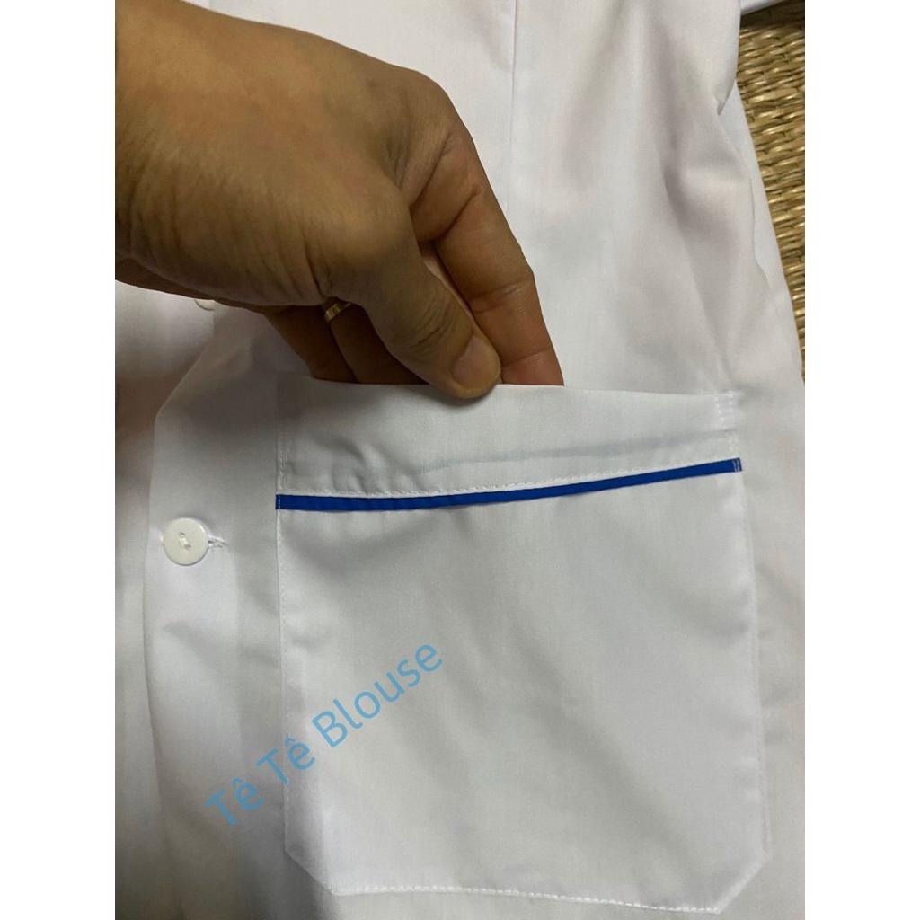 Áo Blouse cổ tròn viền xanh dương có đai eo lưng vải Lon dành cho điều dưỡng, y tá, dược sỹ, sinh viên y