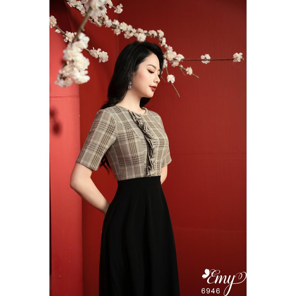 Đầm EMY EM6946 Xoè Phối Caro