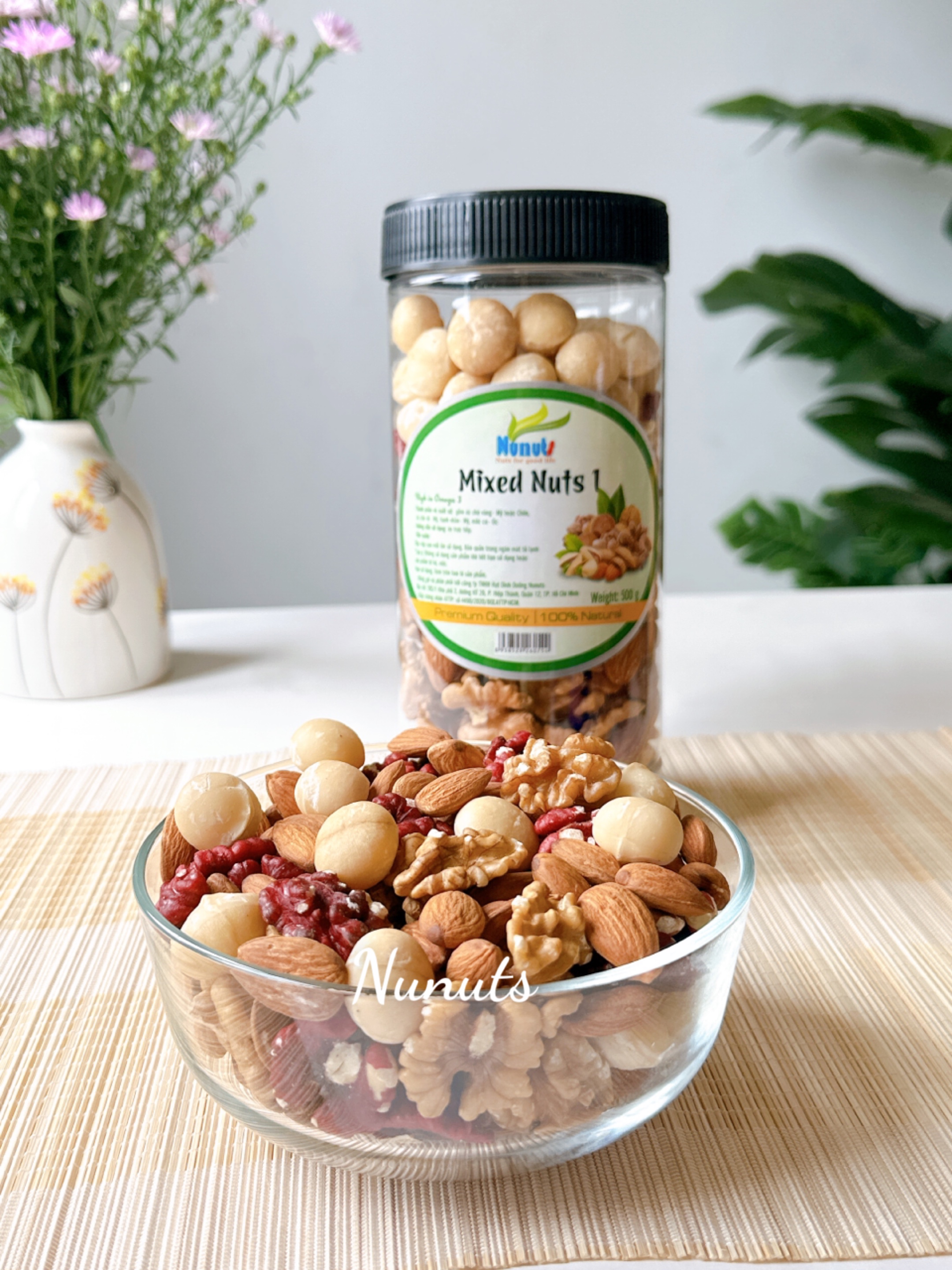Mix hạt dinh dưỡng cho bà bầu gồm 4 loại hạt tách vỏ sấy giòn, nướng mật ong, làm sữa.