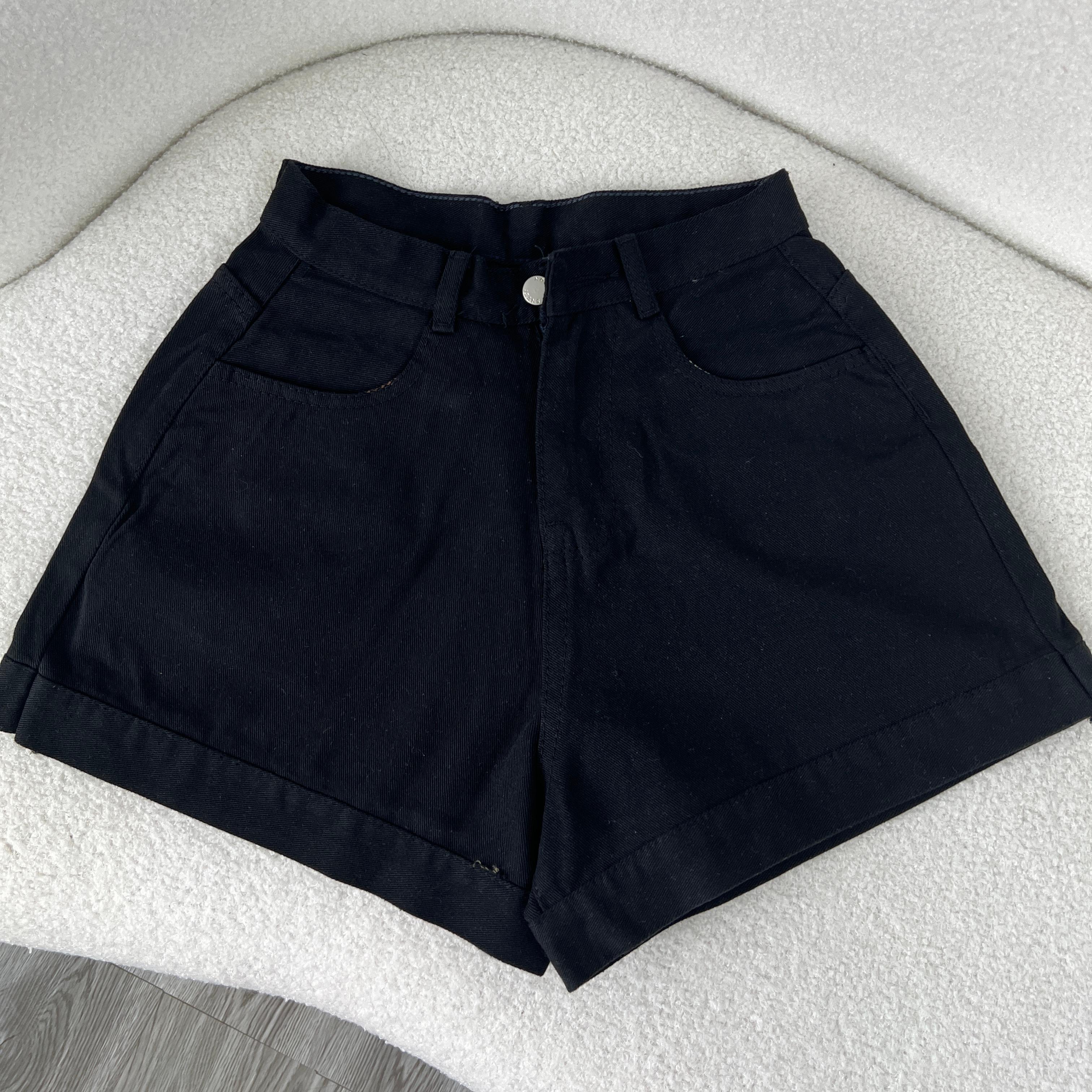 Quần Short Jean Ống Rộng Lưng Cao Trắng Đen Xanh