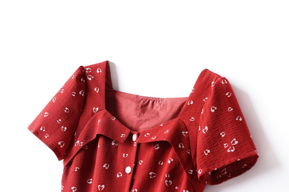TOBE1SHOP 2023 mùa hè retro màu đỏ đầm nữ tính trà nghỉ váy cao cấp thắt lưng che thịt hiển thị gầy trung bình dài