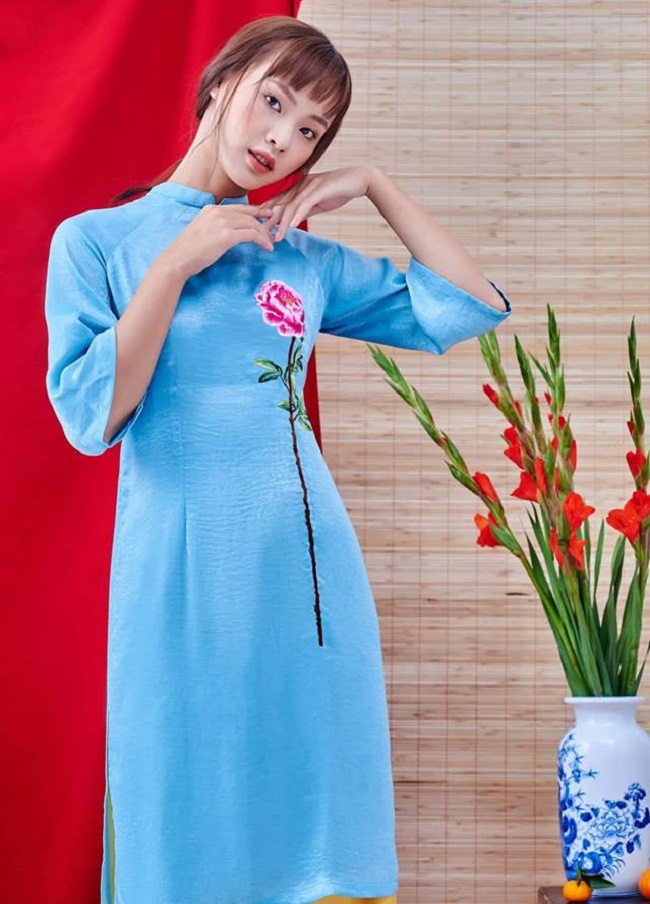 Áo Dài Lụa Thêu