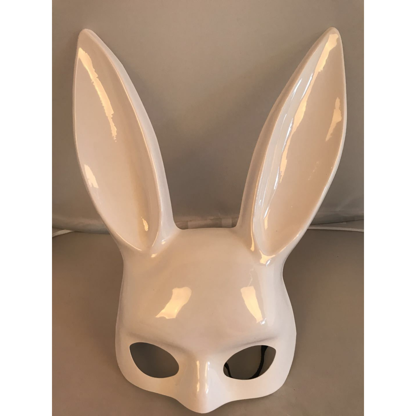 Mặt Nạ Nhựa Hóa Trang Thỏ Bunny