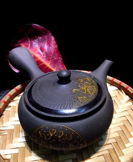 Bộ ấm chén tử sa Trăng vàng