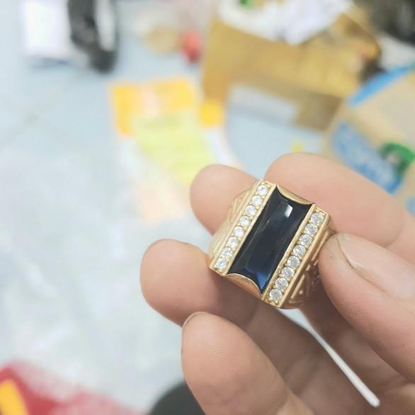 Nhẫn Nam Vàng Vonfram Đá Vuông Ôm Tay Không Phai Màu-Bảo Hành 5 Năm Toàn Quốc