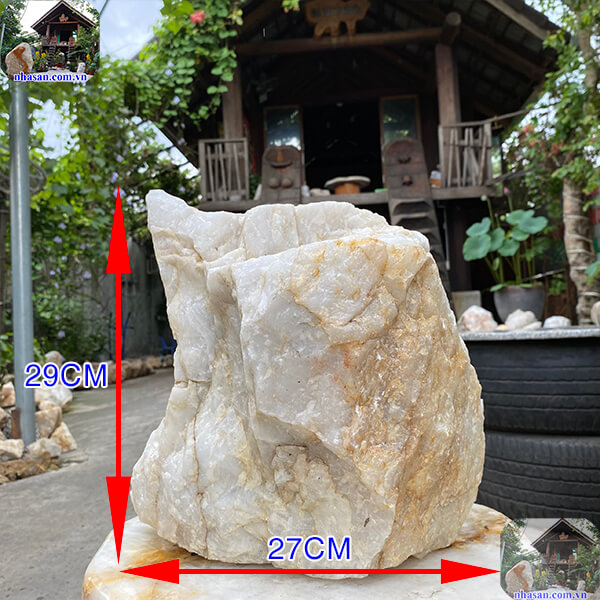 Đá thạch anh trắng nguyên khối 22 Kg - tăng sinh khí, tài lộc và bảo vệ nhà