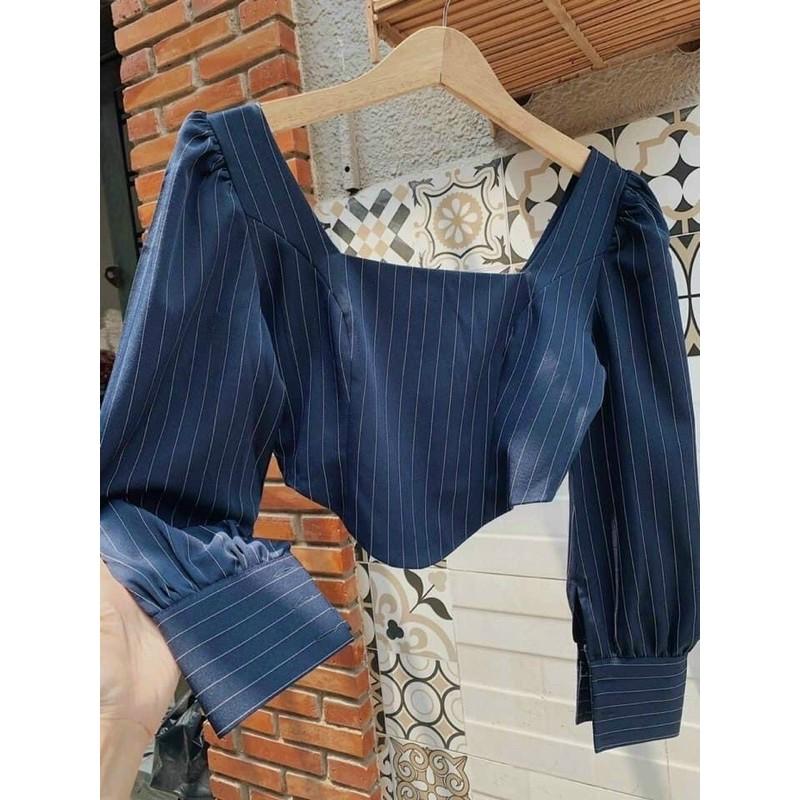 Áo croptop khoét eo cổ vuông tay phồng