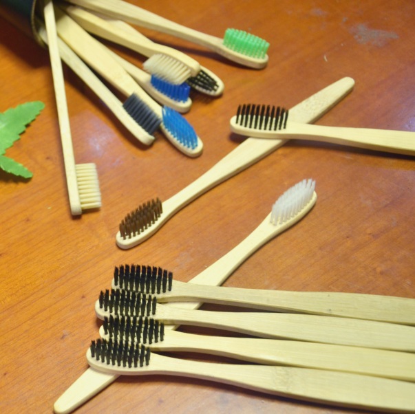 Bàn Chải Tre - Environmental Bamboo Toothbrush