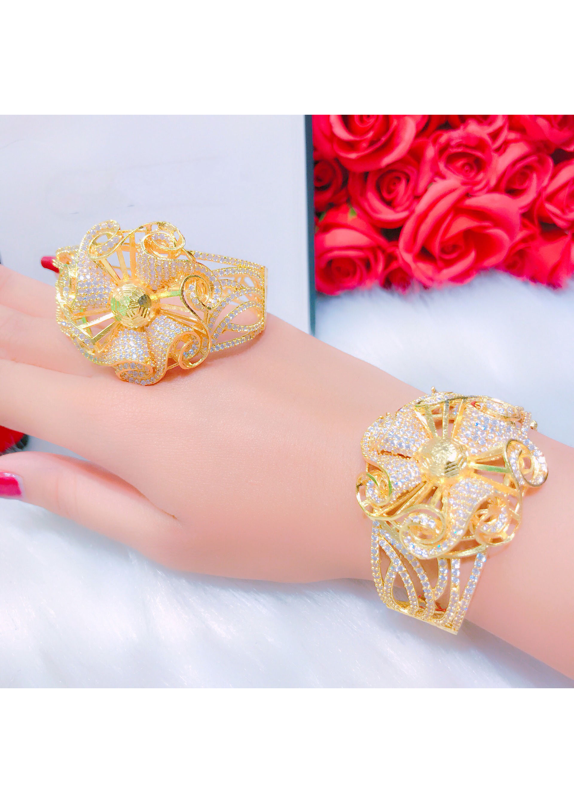 01 Vòng Tay Nữ Mạ Vàng Mẫu 151.18.09 - Tặng Kèm Hộp Nhung Đỏ
