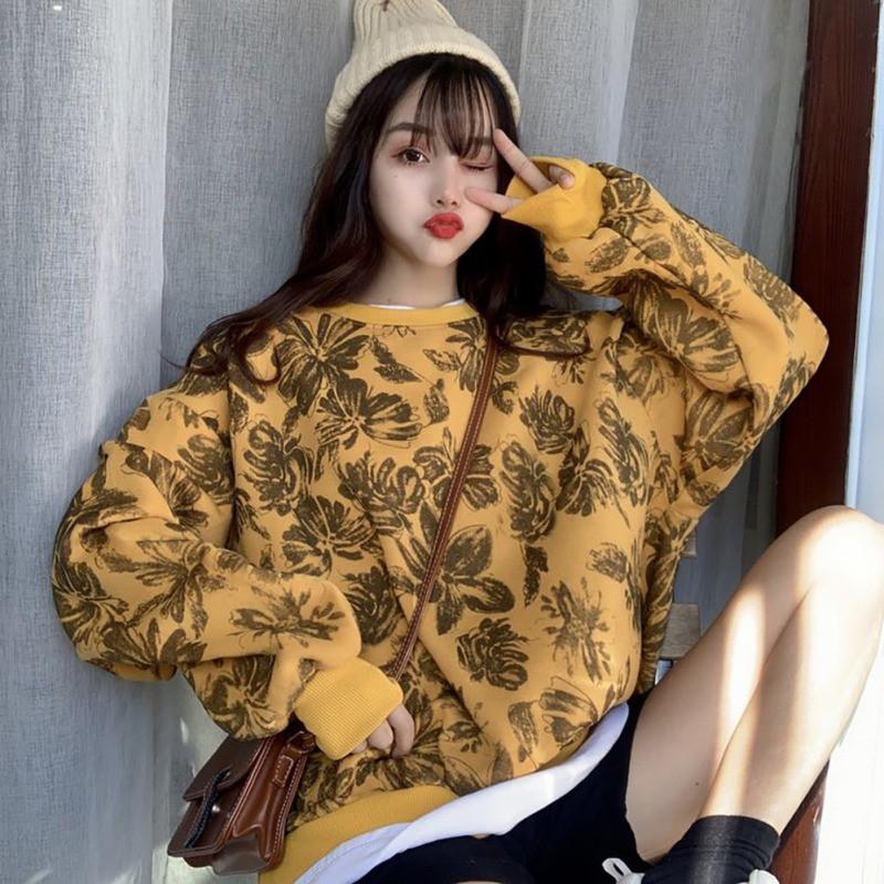 Áo thun sweater dáng rộng tay dài in hình dễ thương