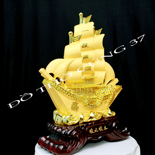 Thuyền buồm phong thủy thuận buồm xuôi gió