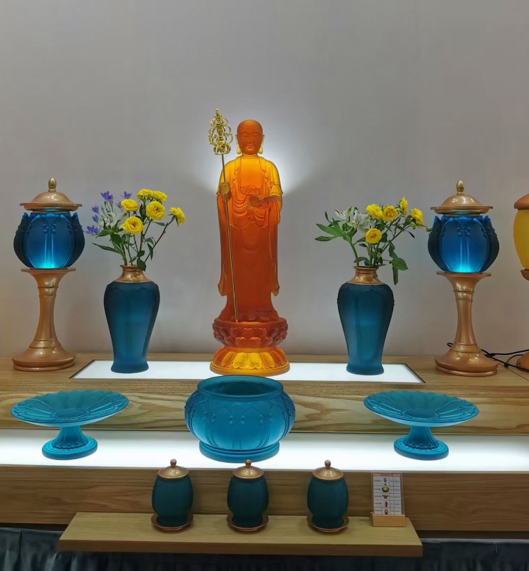 Tượng Địa Tạng Bồ Tát cao 33 cm bằng đá liuli