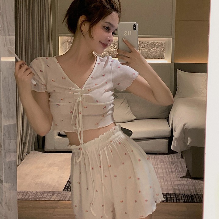 Bộ Quần Đùi Nữ Áo Cộc Tay Dây Rút Họa Tiết Hoa Nhí