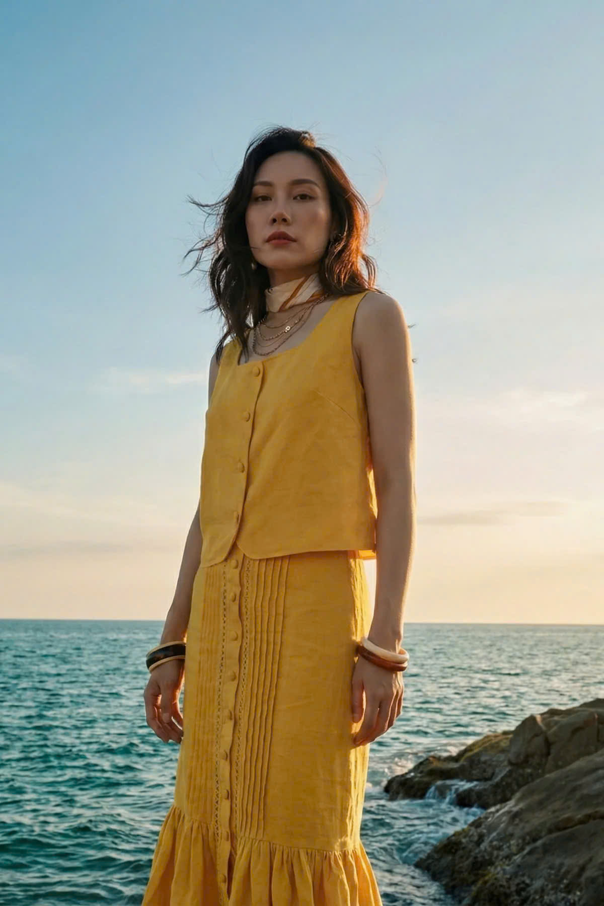 Váy Midi Lưng Thun Linen Vàng Tràng An SKI052 thời trang thiết kế Hity