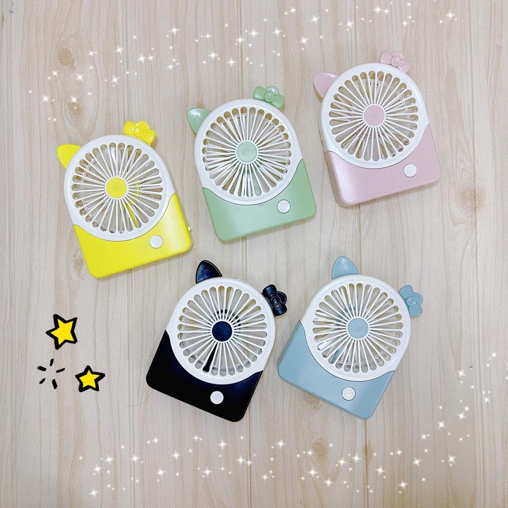 Quạt No.10017 mini cầm tay để bàn 2 tốc độ gió có đèn pin chiếu sáng
