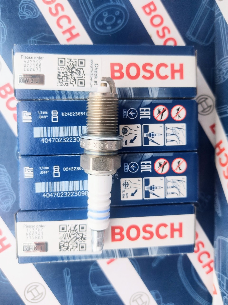 Bugi Bosch (Double Iridium) Tuýp 14 Ren 12 Lexus LS500, CT200H, BMW X6, X5, Infiniti QX56/QX60/QX70/QX80, Toyota Land Cruiser