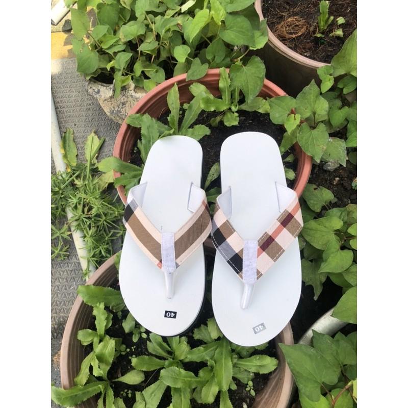 sandal đồng nai dép cặp nam nữ ( đế trắng quai sọc vàng ) size từ 35 nữ đến 42 nam size ib chọn thêm