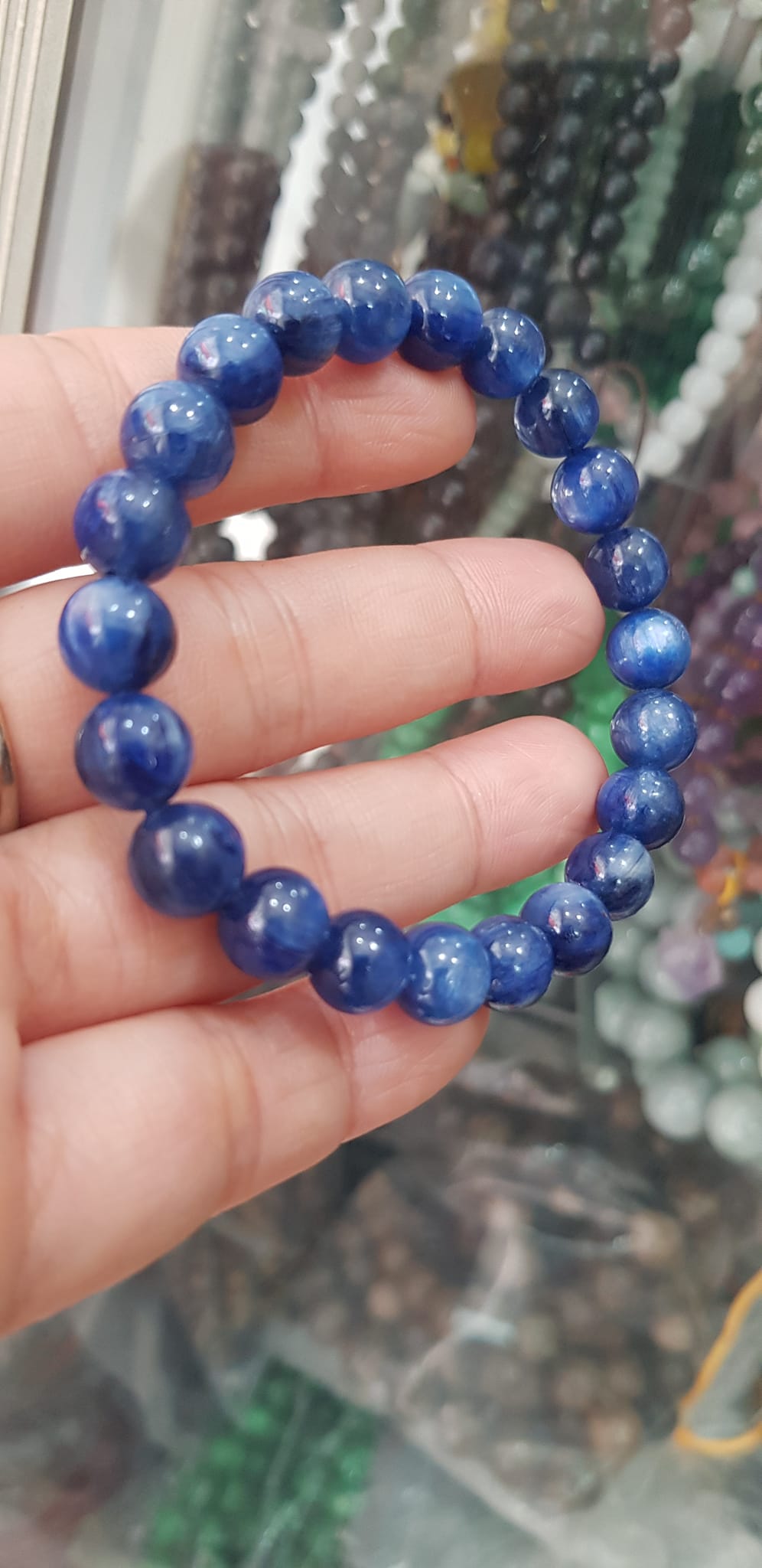 Vòng tay nữ đá kyanite tự nhiên cao cấp hay đá Sapphire nước xanh dương Đậm bóng đẹp 8,5mm nữ mệnh Thủy mệnh Mộc đeo ạ