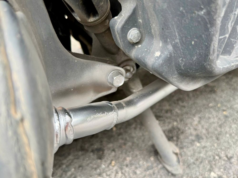 Sơn xịt mạ Crom Sáng Bóng tích hợp xi mạ chống rỉ siêu bền , phục hồi như mới hàng chất lượng