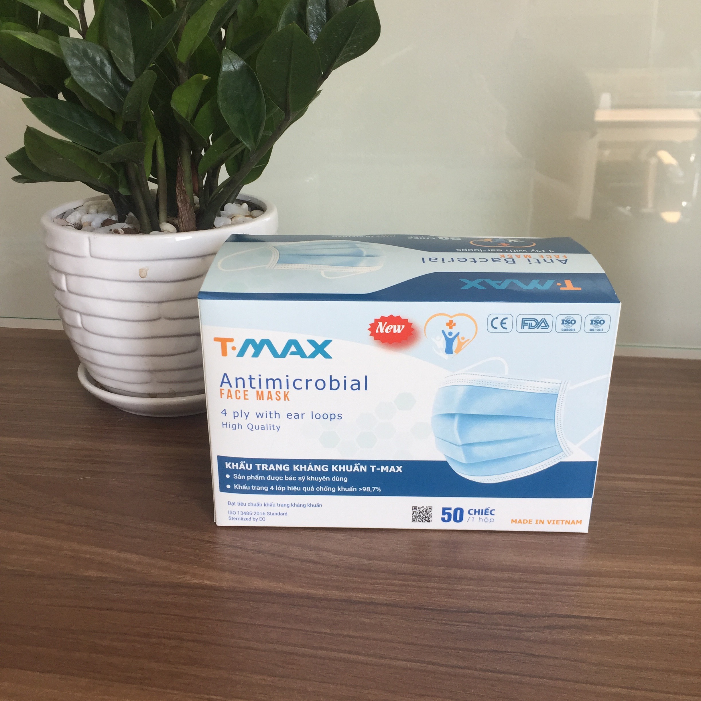 - Khẩu Trang Y Tế Cao Cấp Tmax - 4 Lớp Kháng Khuẩn / 99% Lọc Khuẩn, Bụi, Virus / Người Lớn Trắng – HÀNG CHÍNH HÃNG