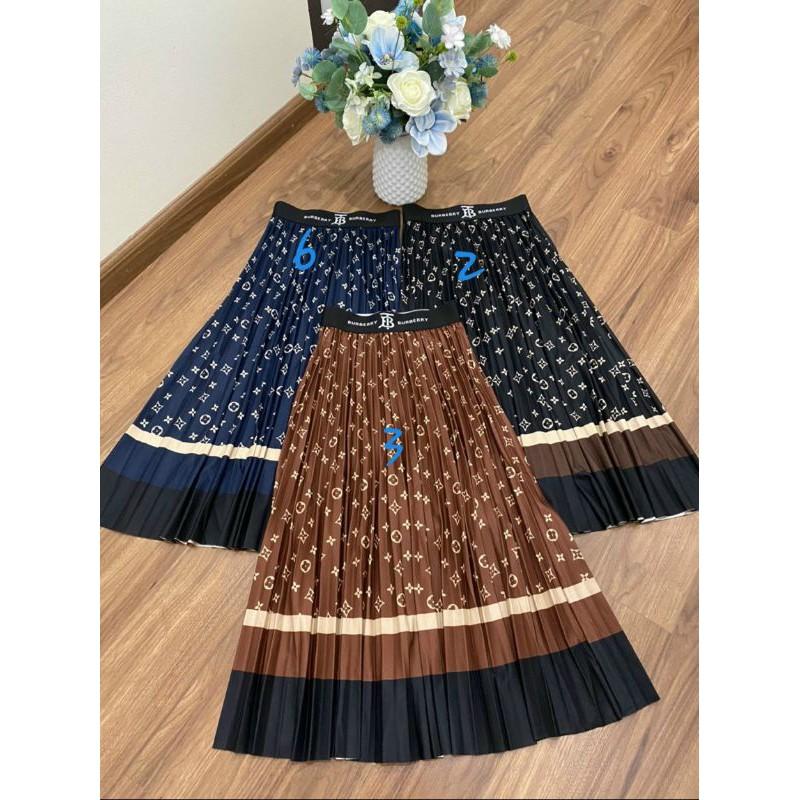 Chân váy xếp ly dáng dài họa tiết đẹp