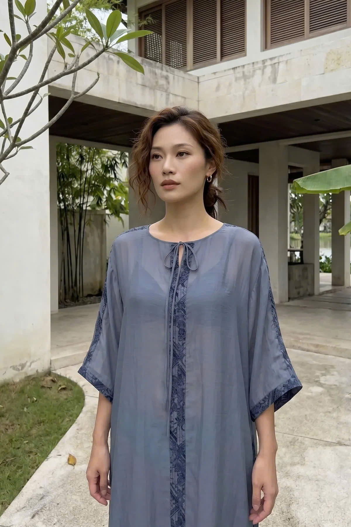Đầm Suông Dài Kaftan Xanh Phối Hoạ Tiết Lam Vũ Dre240 thời trang Hity
