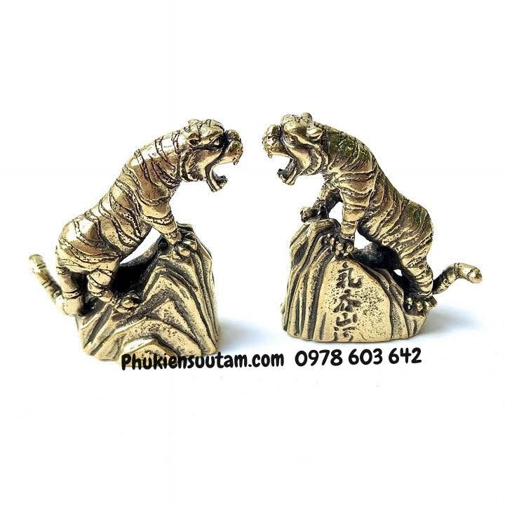 Tượng Đồng Con Cọp Hổ Gầm Chúa Sơn Lâm, Dùng để trưng bày trong nhà, bàn sách, bàn làm việc, kích thước 4 x 2 x 5cm, màu đồng - TMT Collection - SP005505