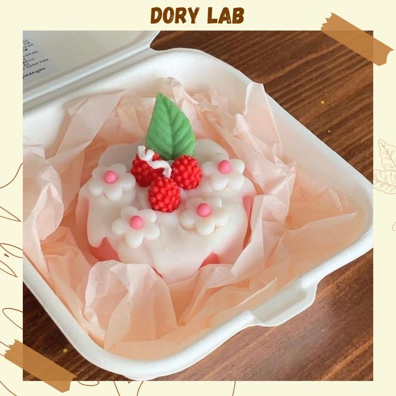 Nến Thơm Bánh Kem Dâu Rừng Hoa Năm Cánh, Quà Tặng - Dory Lab