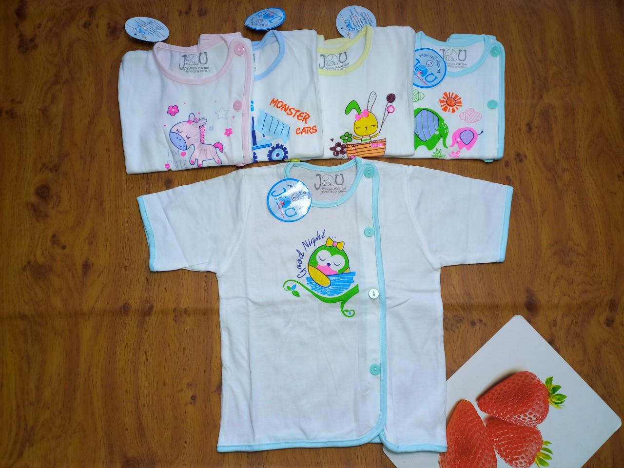 Áo sơ sinh Tay ngắn bác sĩ trắng JOU, chất vải cotton 100% cao cấp mềm, mịn, thoáng mát cho bé từ 3-10 kg