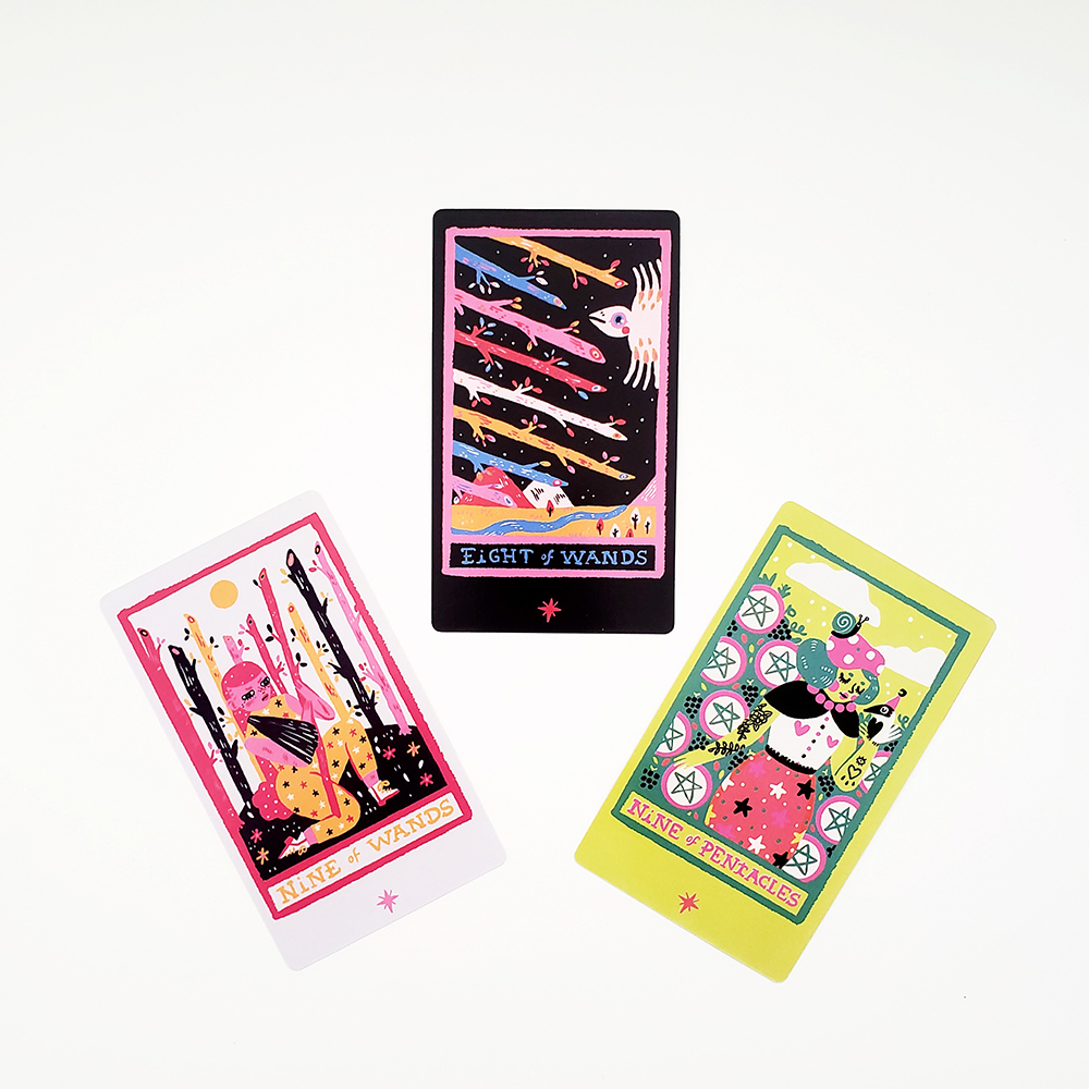 Bộ Bài Rainbow Tarot 78 lá 7x12 cm tặng đá thanh tẩy
