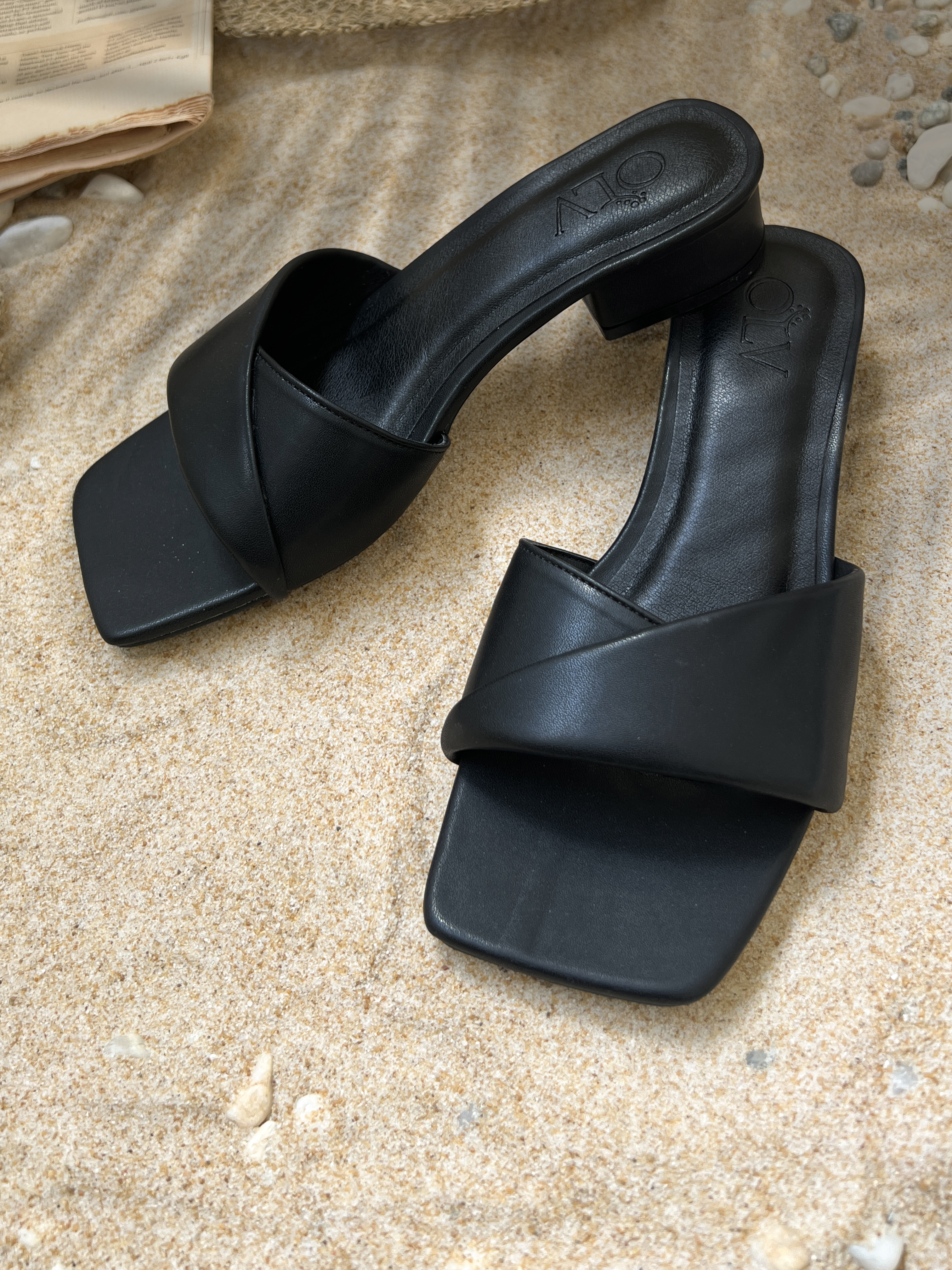 OLV - Giày nữ Luna Heels In Black