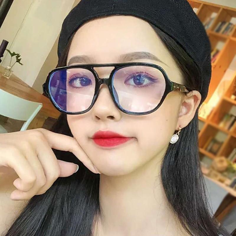 Kính mắt cho nữ thiết kế phong cách Hàn Quốc